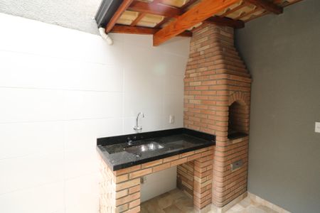 Casa à venda com 107m², 3 quartos e 3 vagasChurrasqueira
