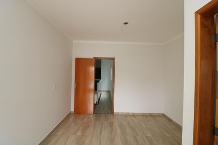 Casa à venda com 107m², 3 quartos e 3 vagasSuíte