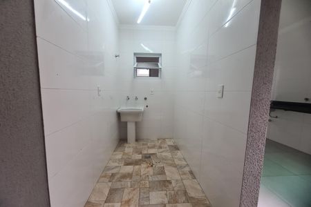 Casa à venda com 107m², 3 quartos e 3 vagas