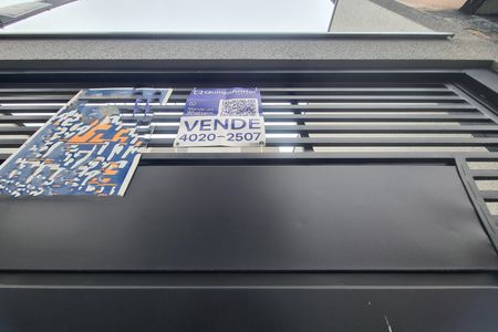 Casa à venda com 107m², 3 quartos e 3 vagas