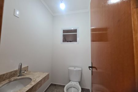 Casa à venda com 107m², 3 quartos e 3 vagas