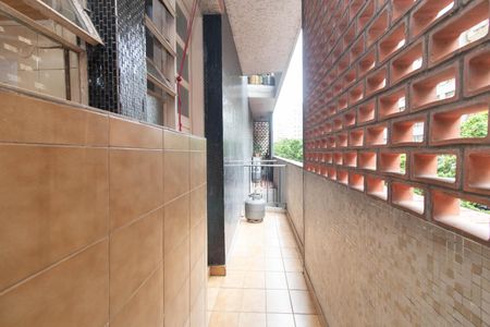 Apartamento à venda com 227m², 4 quartos e sem vagaÁrea de Serviço