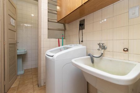 Apartamento à venda com 227m², 4 quartos e sem vagaÁrea de Serviço