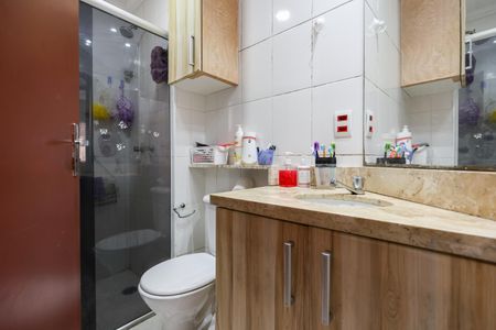 Apartamento à venda com 79m², 2 quartos e 1 vaga Apartamento à venda com 79m², 2 quartos e 1 vagaBanheiro