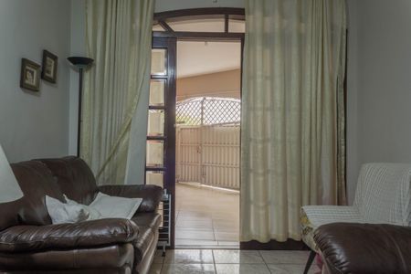 Sala de casa para alugar com 3 quartos, 210m² em Vila Tupi, São Bernardo do Campo