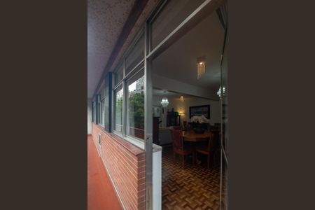 Apartamento à venda com 243m², 4 quartos e 1 vagaVaranda