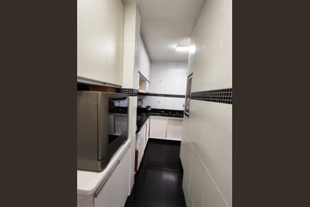 Apartamento à venda com 121m², 3 quartos e 2 vagas Apartamento à venda com 121m², 3 quartos e 2 vagasCozinha