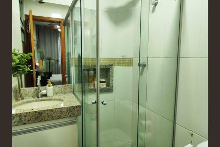 Apartamento à venda com 121m², 3 quartos e 2 vagas Apartamento à venda com 121m², 3 quartos e 2 vagasBanheiro Suite