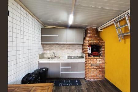 Apartamento à venda com 121m², 3 quartos e 2 vagas Apartamento à venda com 121m², 3 quartos e 2 vagasÁrea Privativa