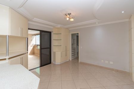 Apartamento para alugar com 200m², 3 quartos e 2 vagasSuíte 1