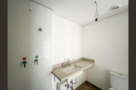 Apartamento à venda com 66m², 2 quartos e 1 vagaBanheiro da Suíte 2