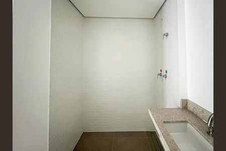 Apartamento à venda com 66m², 2 quartos e 1 vagaBanheiro da Suíte 2