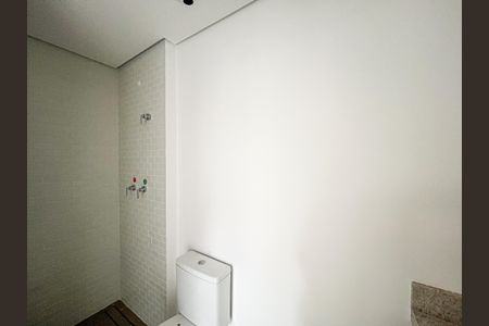 Apartamento à venda com 66m², 2 quartos e 1 vagaBanheiro da Suíte 1