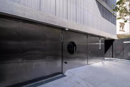 Apartamento à venda com 79m², 1 quarto e 1 vaga Apartamento à venda com 79m², 1 quarto e 1 vagaFachada