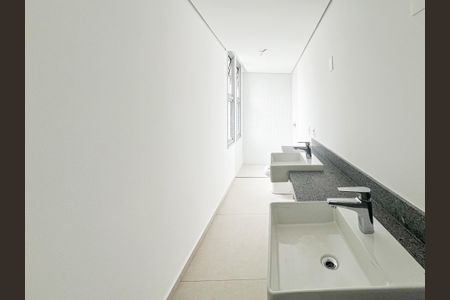 Apartamento à venda com 79m², 1 quarto e 1 vaga Apartamento à venda com 79m², 1 quarto e 1 vagaBanheiro da Suíte