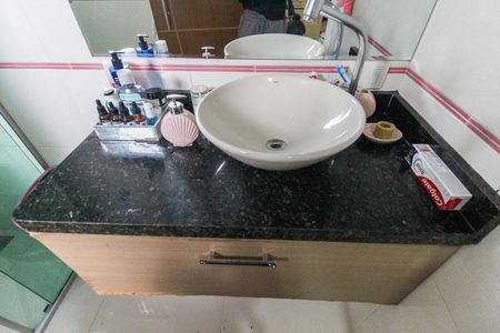 Casa à venda com 175m², 3 quartos e 3 vagas Casa à venda com 175m², 3 quartos e 3 vagasBanheiro Quarto 3 - Suíte