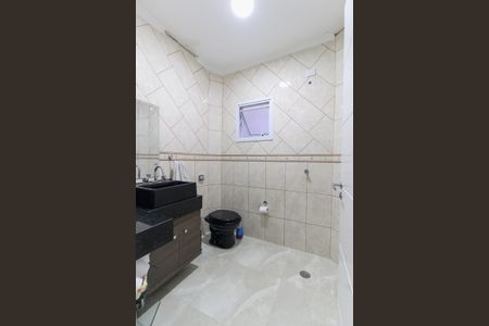 Casa à venda com 175m², 3 quartos e 3 vagas Casa à venda com 175m², 3 quartos e 3 vagasBanheiro Social 2