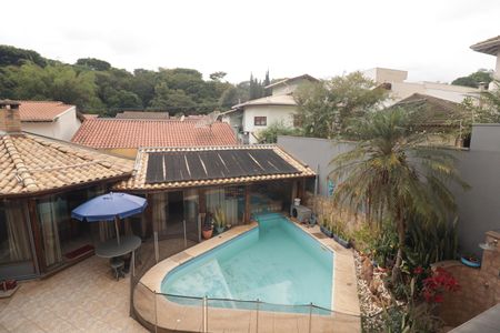 Casa à venda com 300m², 4 quartos e 5 vagasQuintal