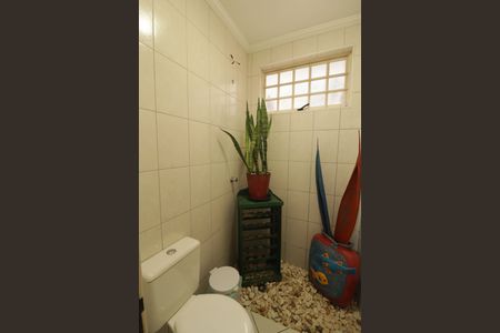 Casa à venda com 300m², 4 quartos e 5 vagasBanheiro