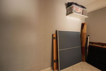 Casa à venda com 300m², 4 quartos e 5 vagasEscritório