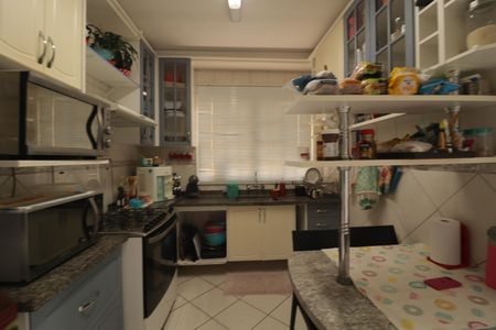 Casa à venda com 300m², 4 quartos e 5 vagasCozinha