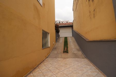 Casa à venda com 300m², 4 quartos e 5 vagasQuintal