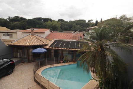 Casa à venda com 300m², 4 quartos e 5 vagasQuintal