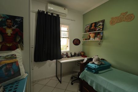 Casa à venda com 300m², 4 quartos e 5 vagasQuarto