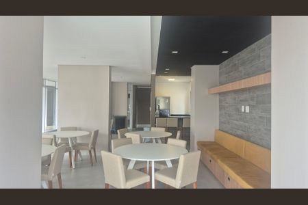 Apartamento para alugar com 38m², 1 quarto e 1 vaga Apartamento para alugar com 38m², 1 quarto e 1 vagaSalão de festas