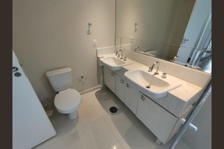Apartamento à venda com 150m², 3 quartos e 3 vagasBanheiro da Suíte 1