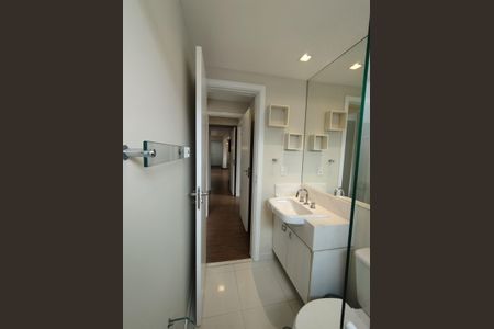 Apartamento à venda com 150m², 3 quartos e 3 vagasBanheiro da Suíte 2