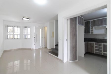 Sala de casa para alugar com 3 quartos, 135m² em Hípica, Porto Alegre