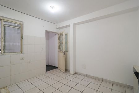 Sala de casa para alugar com 1 quarto, 25m² em Parque Industrial das Oliveiras, Taboão da Serra
