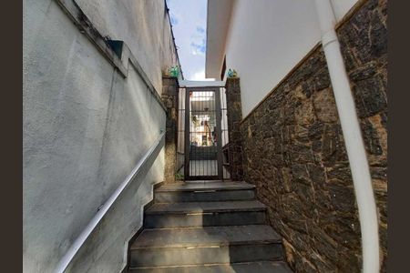 Casa à venda com 185m², 4 quartos e 4 vagas