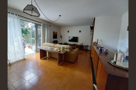 Casa à venda com 4 quartos, 185m² em Vila São José, São Paulo