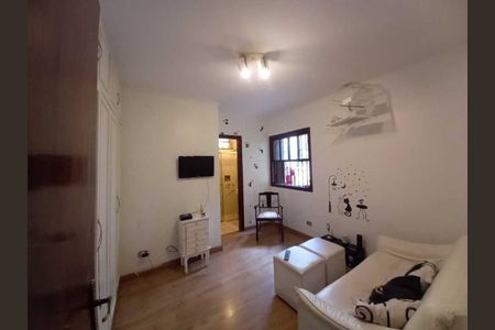 Casa à venda com 4 quartos, 185m² em Vila São José, São Paulo