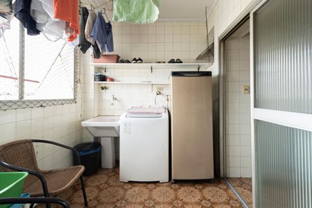 Apartamento à venda com 105m², 3 quartos e 1 vagaÁrea de Serviço