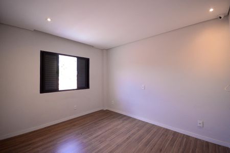 Casa para alugar com 160m², 3 quartos e 2 vagasQuarto 3