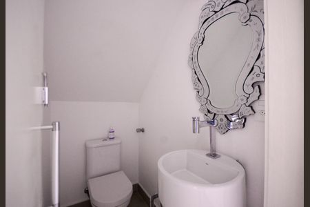 Casa para alugar com 160m², 3 quartos e 2 vagasLavabo 