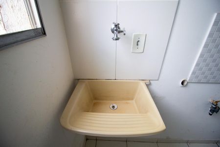 Apartamento para alugar com 47m², 2 quartos e 1 vagaÁrea de Serviço