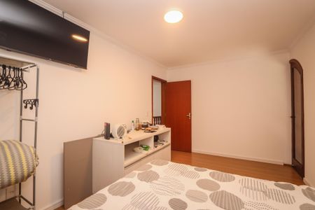 Casa à venda com 350m², 5 quartos e 5 vagasQuarto 2