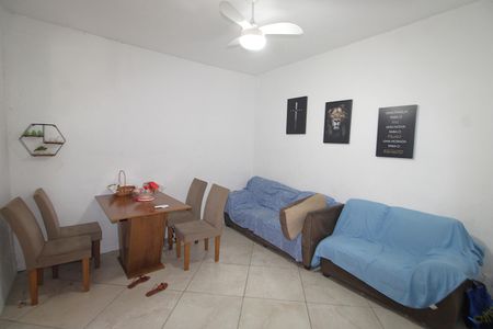 Sala de casa para alugar com 2 quartos, 120m² em Cascadura, Rio de Janeiro