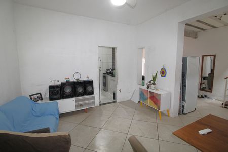 Sala de casa para alugar com 2 quartos, 120m² em Cascadura, Rio de Janeiro