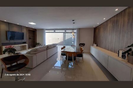 Casa à venda com 3 quartos, 300m² em Vila Liberdade, Jundiaí