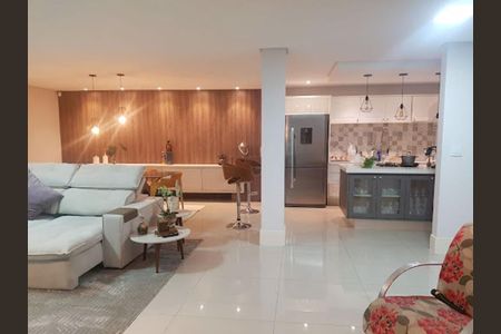 Casa à venda com 3 quartos, 300m² em Vila Liberdade, Jundiaí