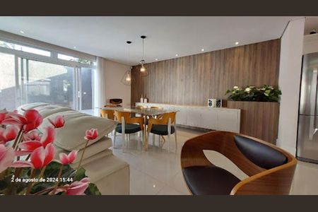 Casa à venda com 3 quartos, 300m² em Vila Liberdade, Jundiaí