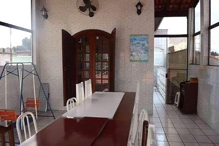 Casa à venda com 4 quartos, 283m² em Vila Vianelo, Jundiaí