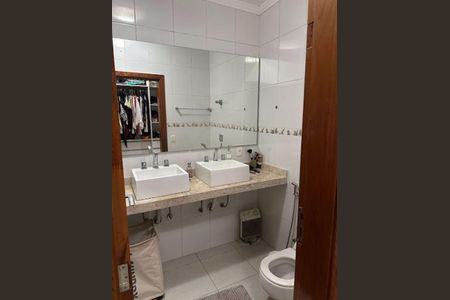 Casa à venda com 3 quartos, 251m² em Parque Centenário, Jundiaí