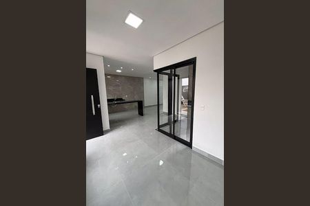 Casa à venda com 151m², 3 quartos e 2 vagas