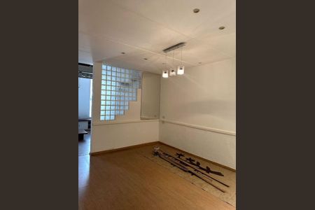 Casa à venda com 3 quartos, 290m² em Ivoturucaia, Jundiaí